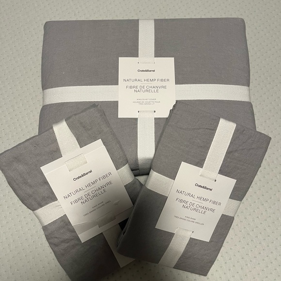 Crate & Barrel Gray Bedding Set - Picture 1 of 6